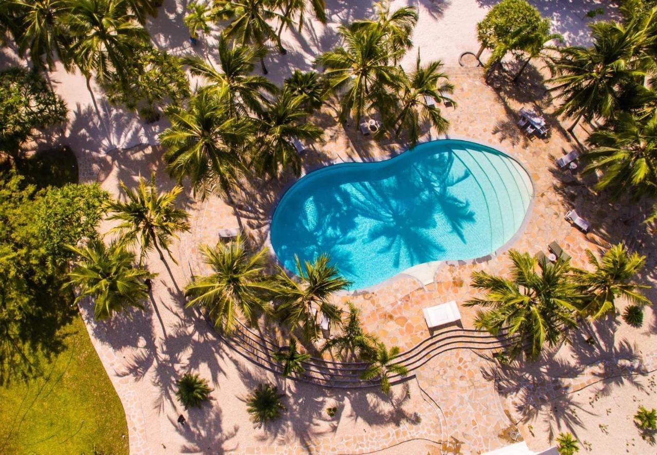 Zumzum Beach House Bed & Breakfast Kinondo Екстериор снимка