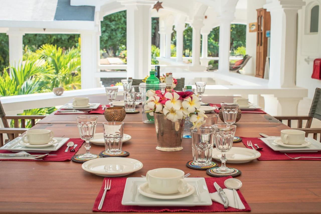 Zumzum Beach House Bed & Breakfast Kinondo Екстериор снимка